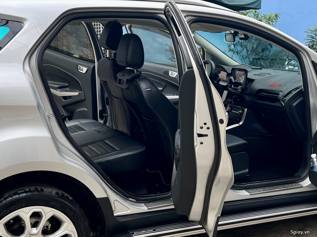 Ford EcoSport 1.5 Titanium 2018 màu bạc - 4
