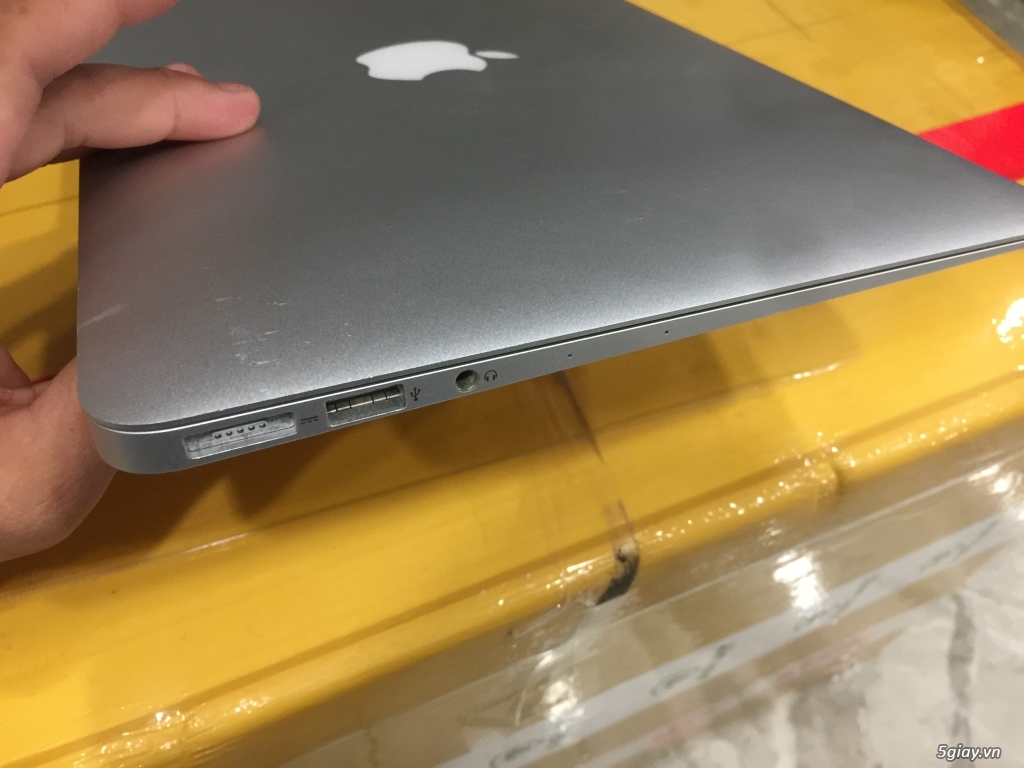 Macbook air 11inch 2015 - 4