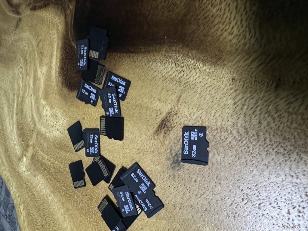 Thẻ nhớ 32GB hàng tháo máy - 1