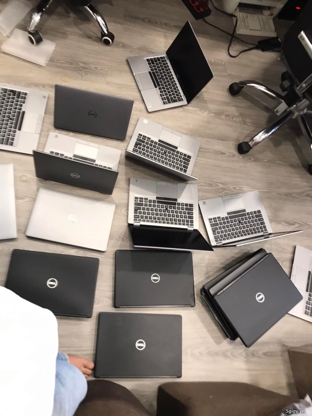 DELL LATITUDE 5320 SHOP CÒN RẤT NHIỀU OPTION BÁN NHANH - 1
