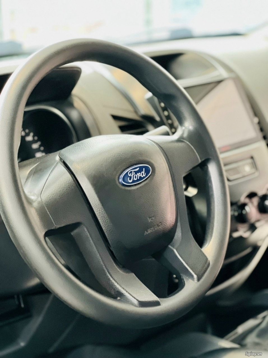 Ford ranger XLS 2015 có hoá đơn cho công ty - 4