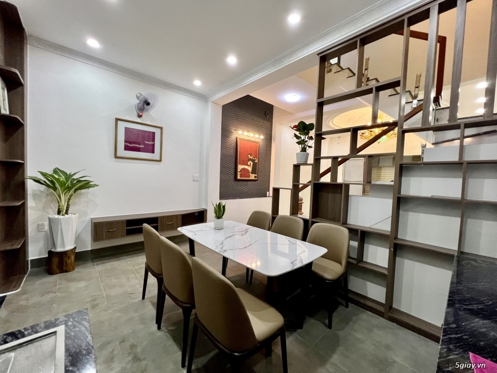 Đáo hạn Ngân Hàng cần bán nhà 4 tầng, giảm giá mạnh