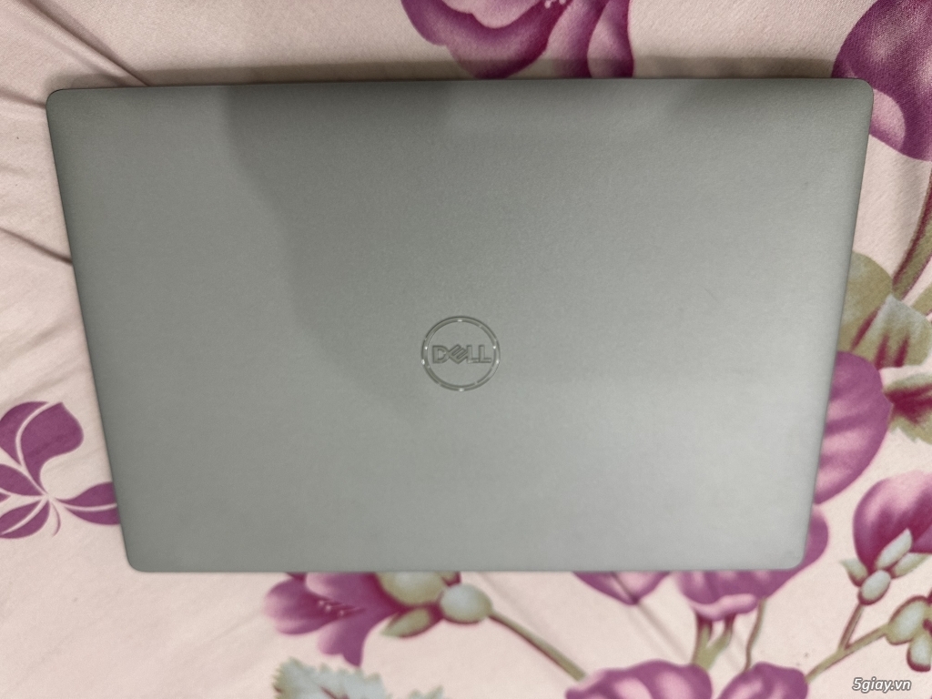 Cần tiền bán gấp Laptop Dell Latitude 5310