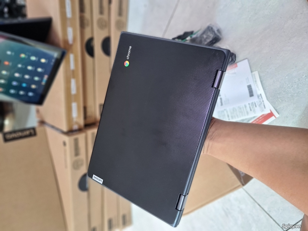 Laptop Lenovo Chromebook 300E, màn cảm ứng, gập xoay 360 độ - 3
