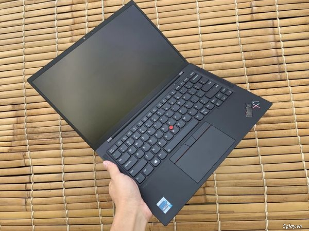 Bán Laptop ThinkPad X1 Carbon Gen9 - FHD R16/SSD512 - 5