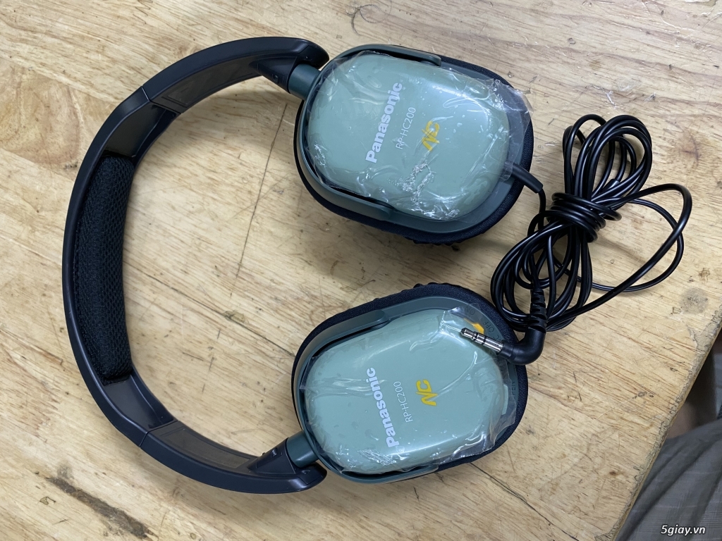 Tai nghe Panasonic rp-hc200 Chính hãng - Noise canceling around-ear stereo headphones - 1