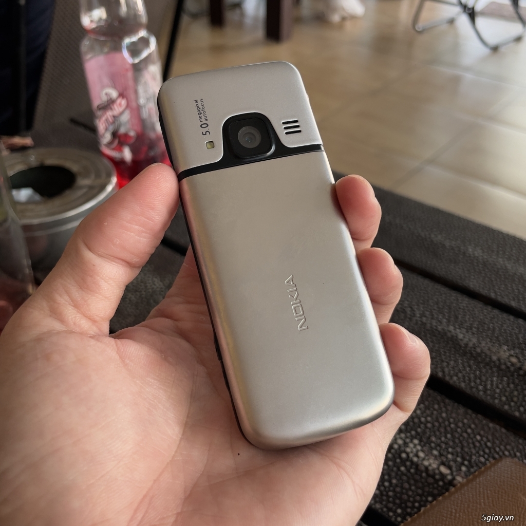 Cần bán nokia 6700 ruột zin lên vỏ new mới