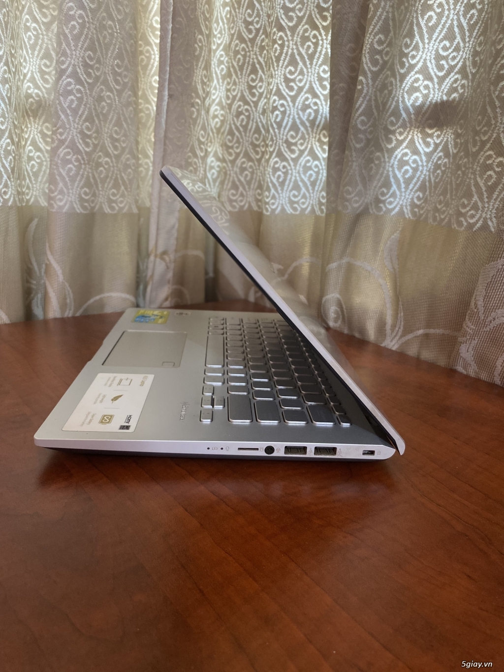 Asus X409JA-EK052T Mới 99% - 2
