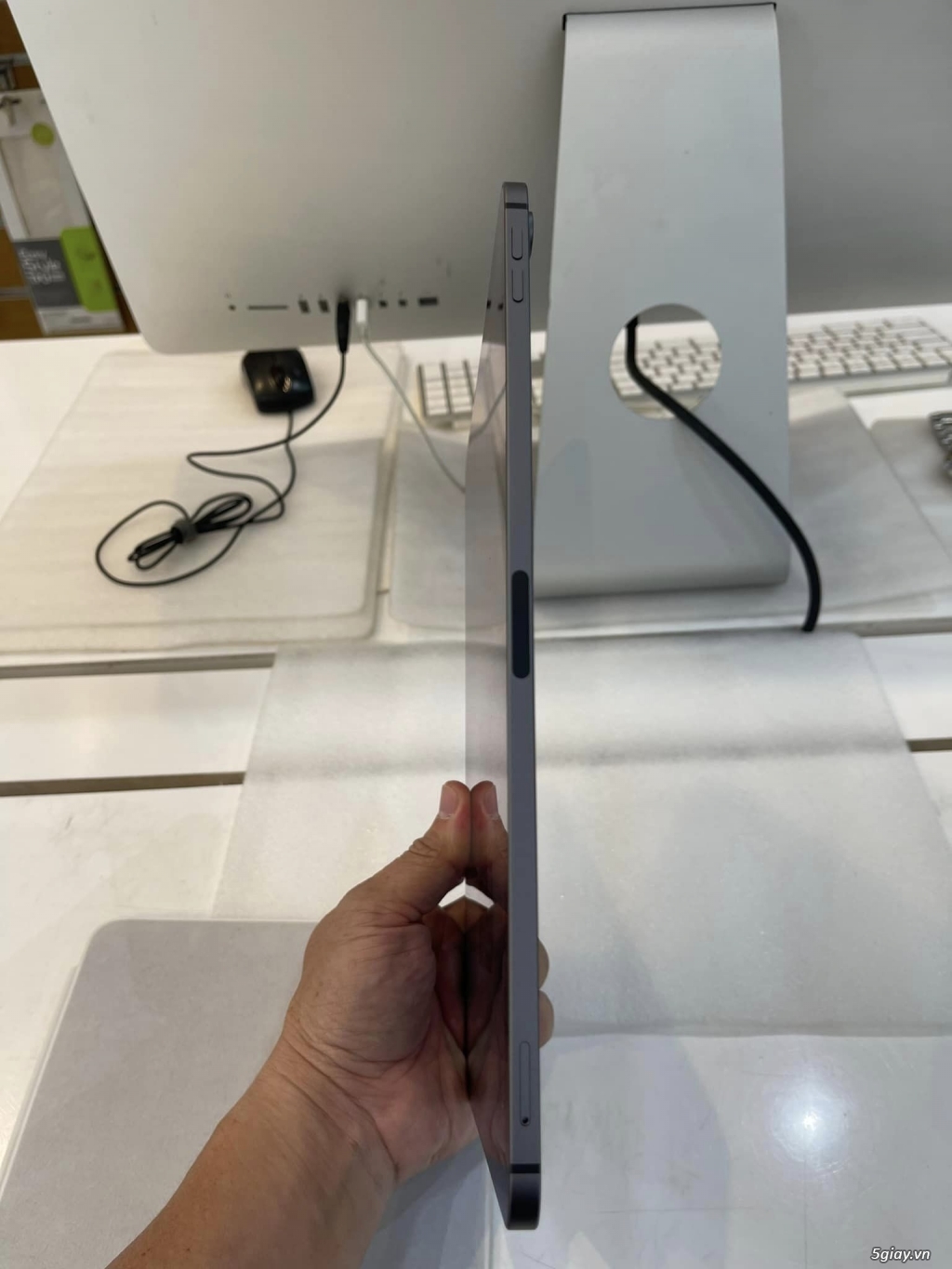 Apple iPad Air 5 64Gb Wifi+ Cellular