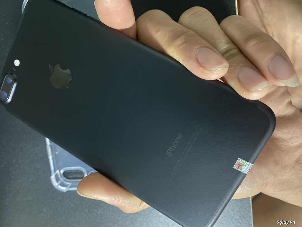 Kẹt tiền bán 7plus 128g còn bảo hành tại cửa hàng