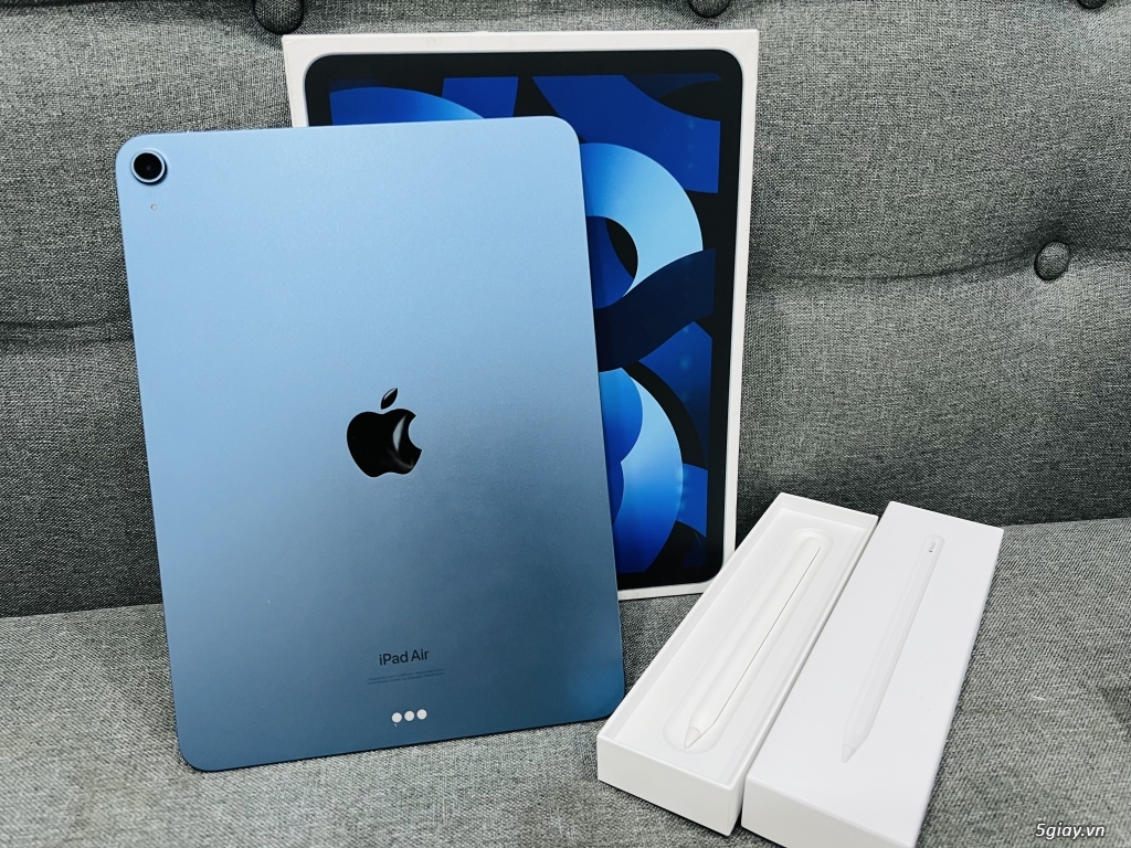 iPad Air 5 64GB wifi Màu blue (xanh) Máy lướt đẹp keng 99 như mới khui - 1