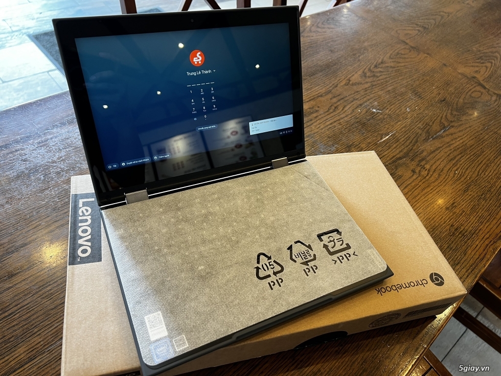 Laptop 2 in1 Lenovo Chrome Book - 1