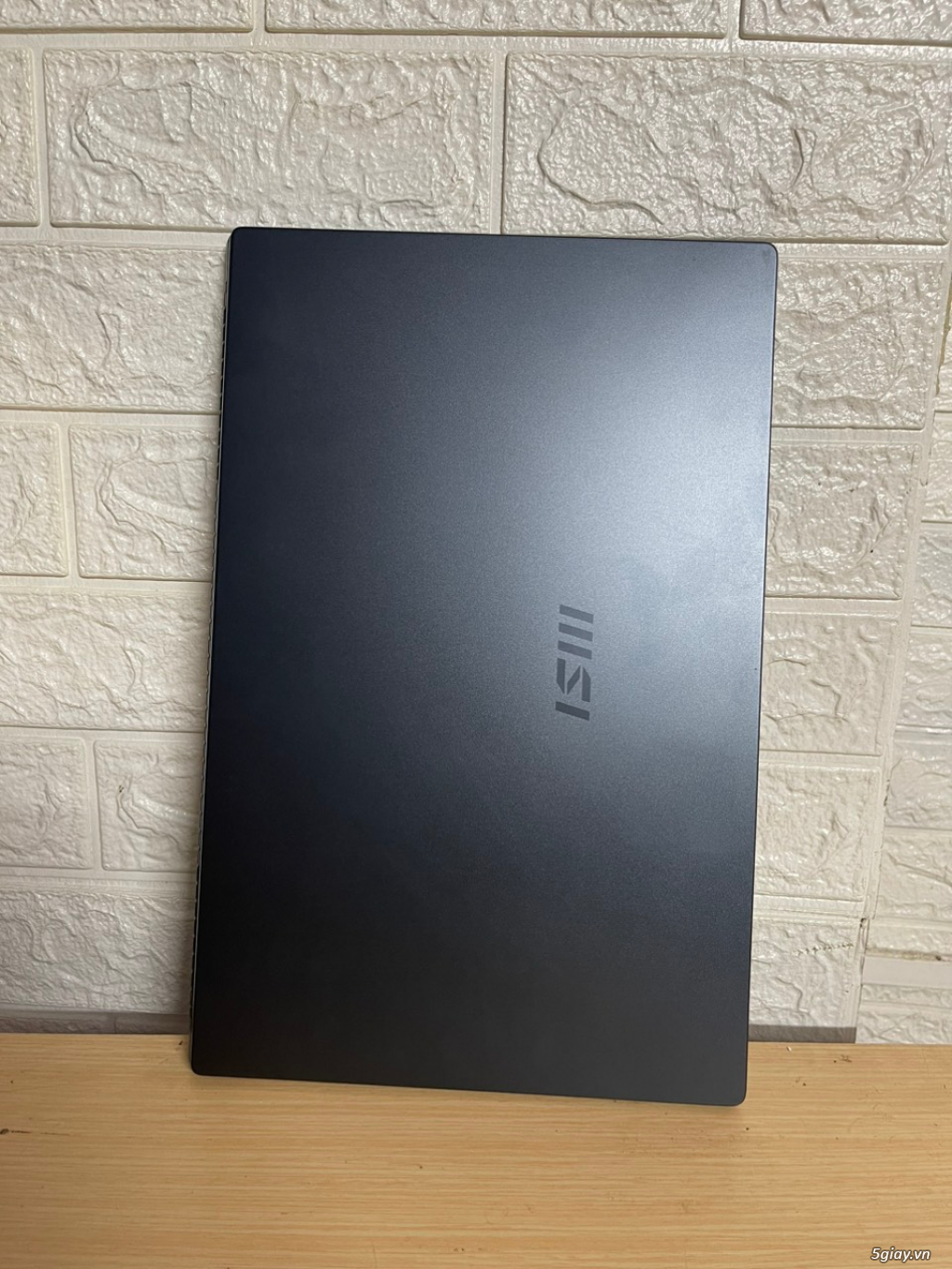 Thanh lý Laptop MSI 14 B10MW i3-10110U, ram 8gb, ssd 256gb, 14' FHD
