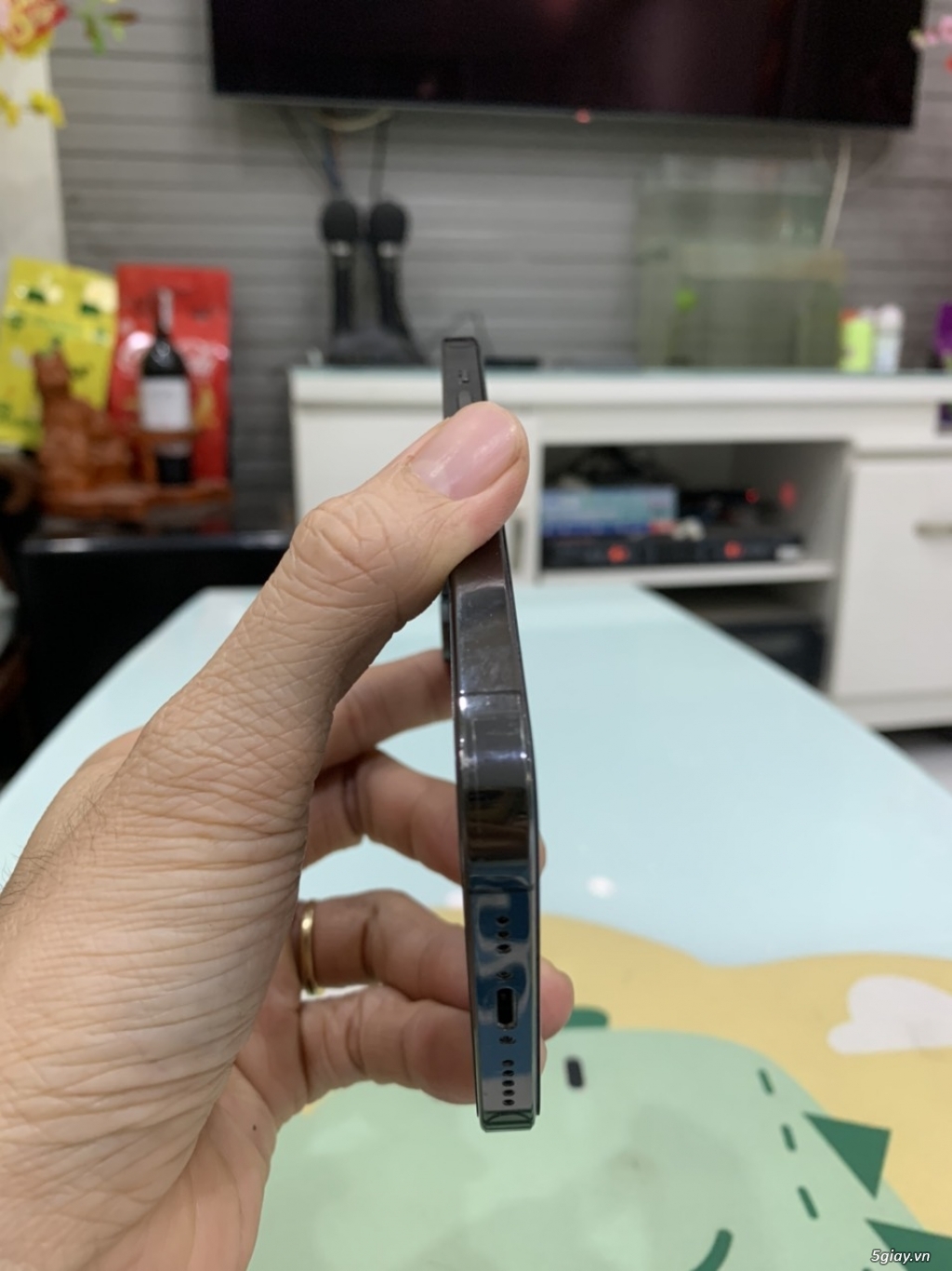 iPhone 13 Pro màn 6.1 256G đen, máy mã VNA, mới 99, Zin đẹp rẻ - 2