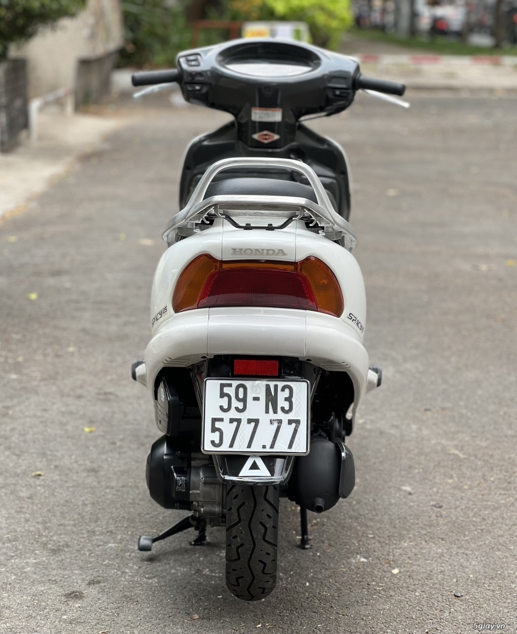 2 ông trời... - 1
