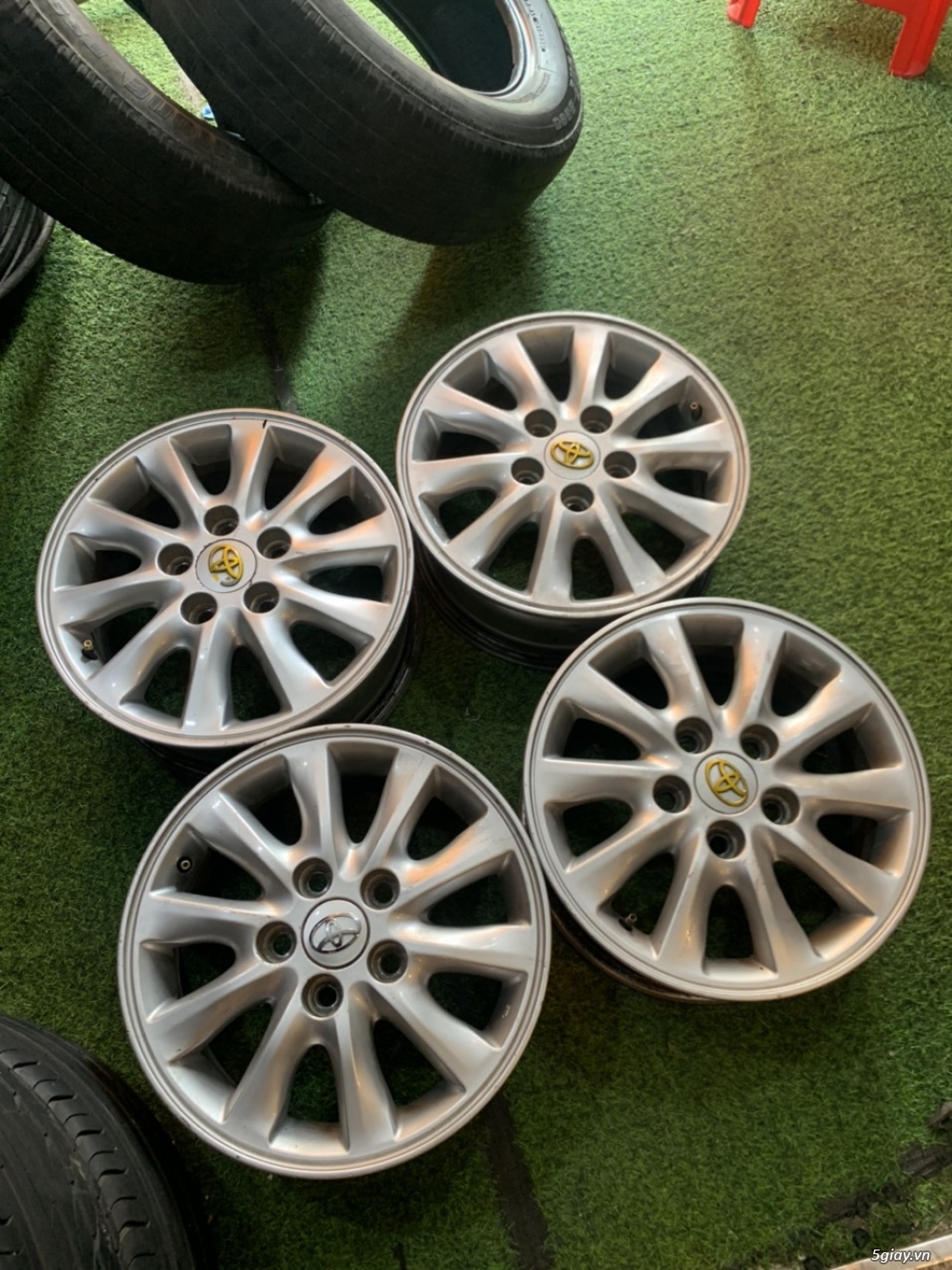 Mâm Zin tháo xe Innova 15 inch cần thanh lý