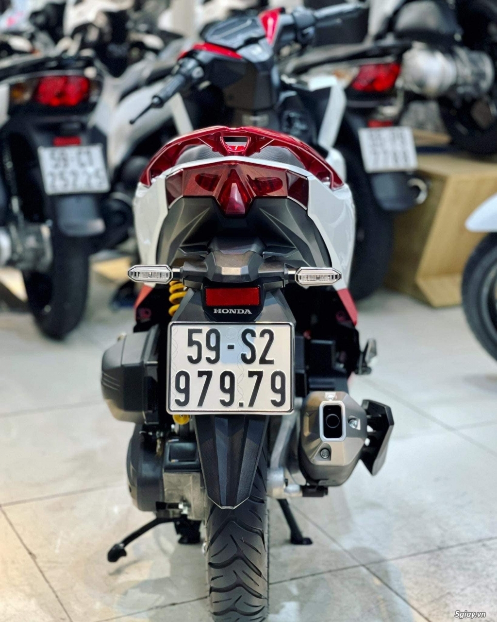 Cần bán vario 97979 - 4