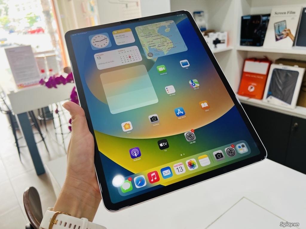 IPad Pro 2020 - 512GB wifi Màu silver Máy likenew 99/ máy body nobox - 1