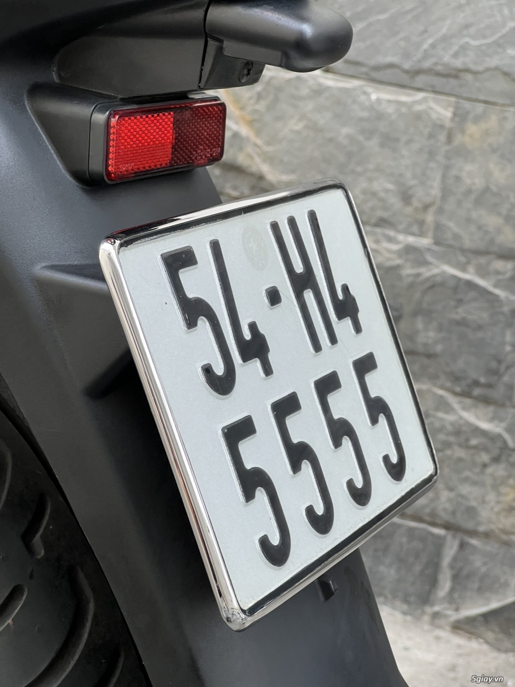 Sh 5555