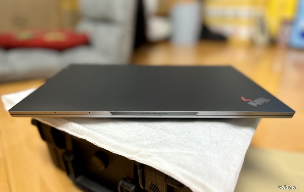 ThinkPad X1 Yoga Gen 7 2in-1 - 3