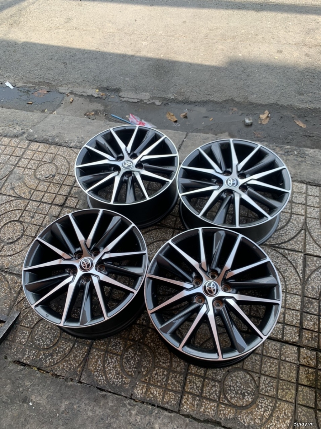Mâm zin tháo xe Camry 18 inch đẹp như mới - 2