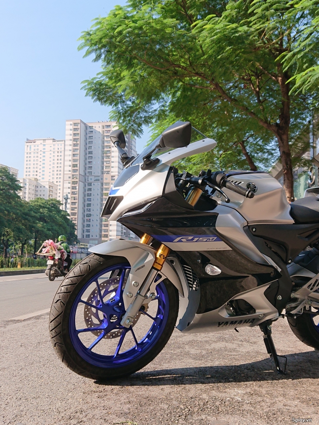 R15V4 Xe Mới 100% Bảo Hành Chính Hãng - Yamaha Lê Văn Lương - 2