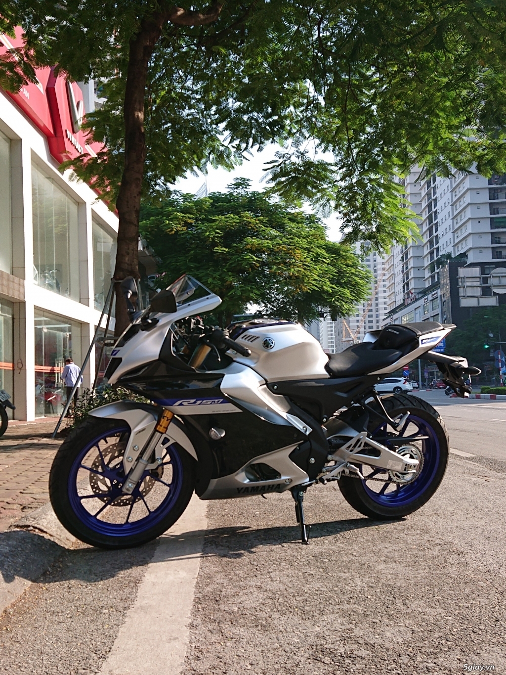 R15V4 Xe Mới 100% Bảo Hành Chính Hãng - Yamaha Lê Văn Lương - 1