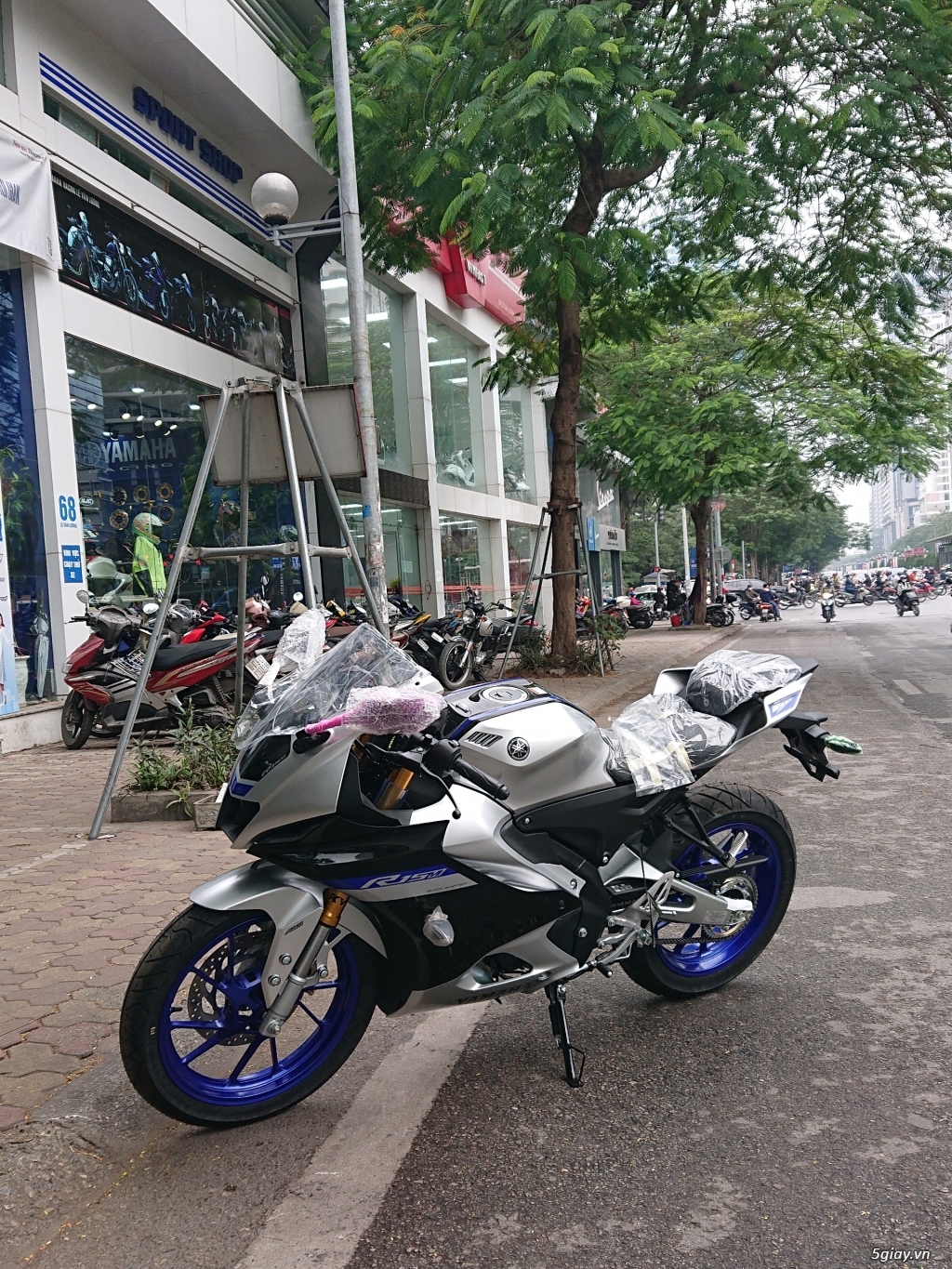 R15V4 Xe Mới 100% Bảo Hành Chính Hãng - Yamaha Lê Văn Lương - 4