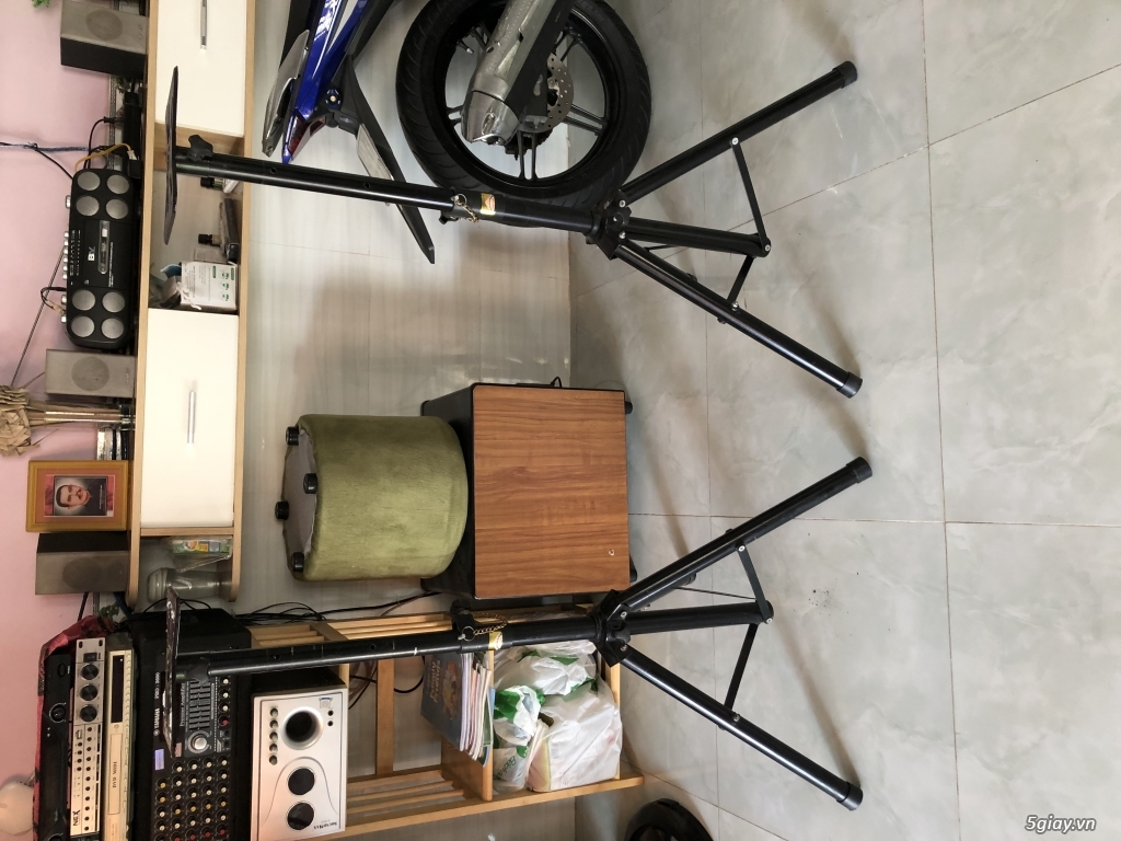 Thanh lí cặp giá để loa