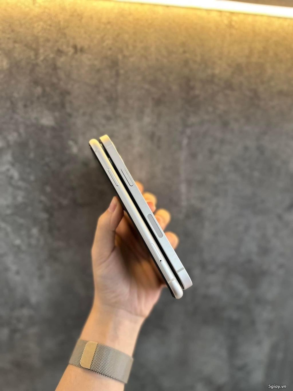 Iphone 11 128G & 12 64G Silver