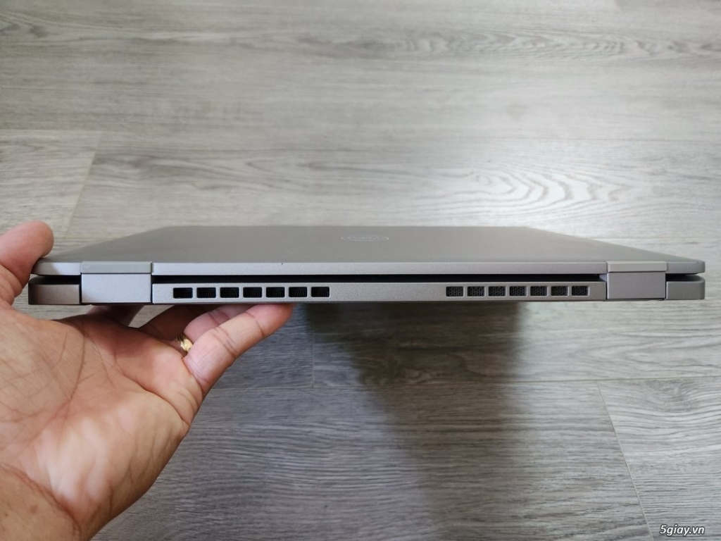 Dell Latitude 5320 Core I5 1145G7 RAM 8G SSD 256G IPS Full HD 13 inch - 6