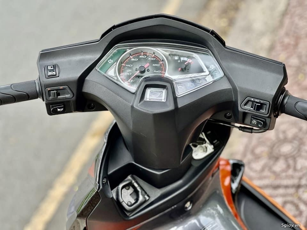 AB 110 T10/2008 9999 - 1