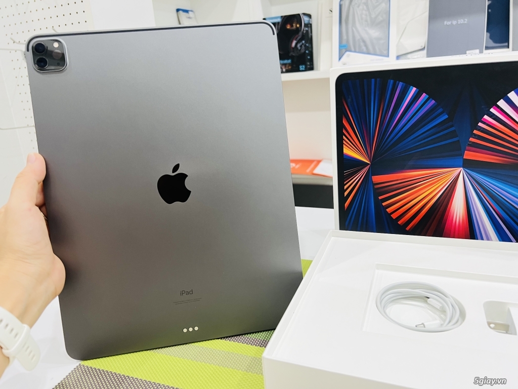 iPad Pro M1 12.9inch wifi   Space Gray  Fullbox sạc cáp đầy đủ đẹp ken