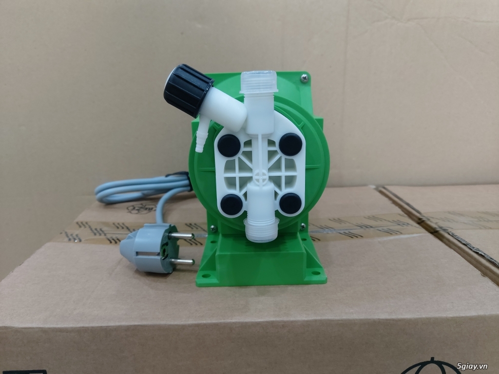 Bơm định lượng EMEC Italy Công Suất 14 Lít/h 02 Bar H Series HTA0214 - 3