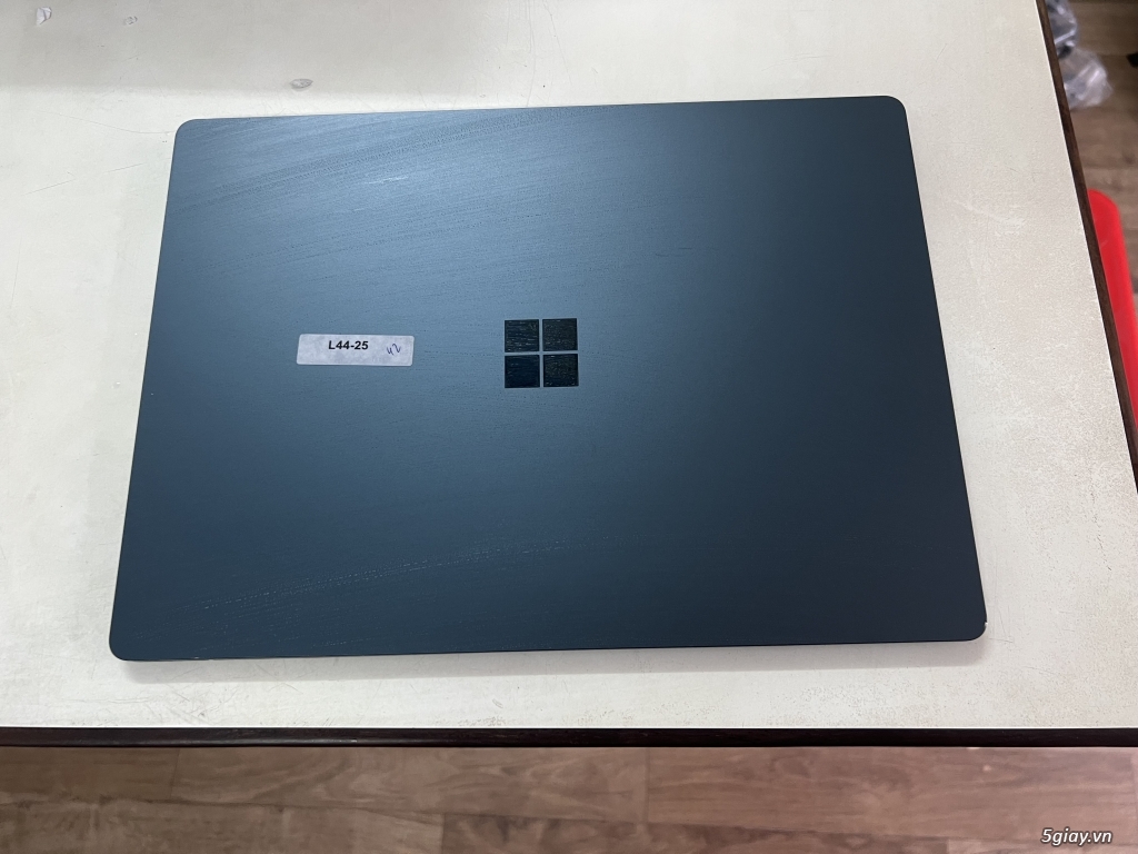 Surface Laptop 3 13.3 Core I5 1035G7 RAM 8Gb Ssd 256Gb Mh 13.3 Máy M - 2