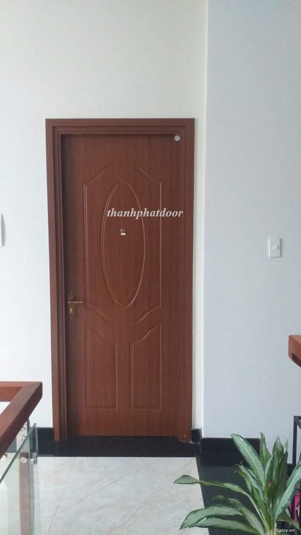 Cửa nhựa composite Thành Phát door