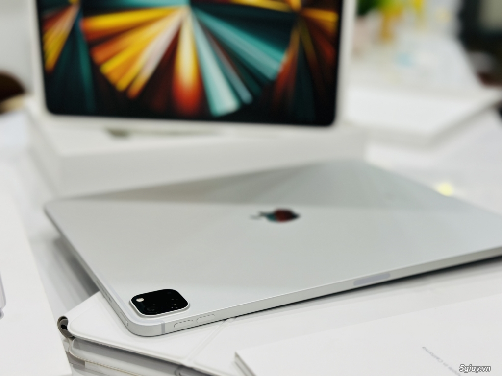 iPad Pro M1 12.9 inch 128GB wifi 5G Màu silver Máy fullbox đẹp keng 99