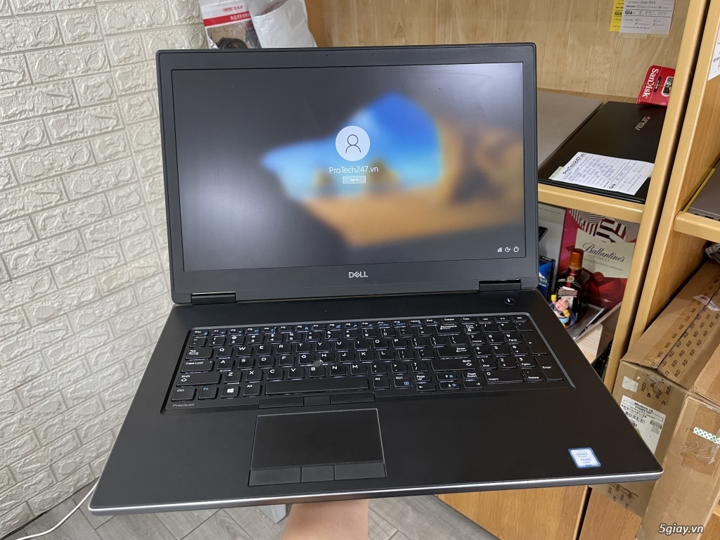 Dell Precision 7730 Xeon P4200