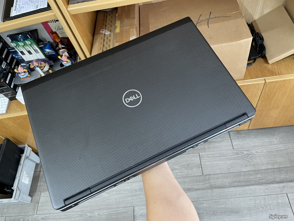Dell Precision 7730 Xeon P4200 - 3