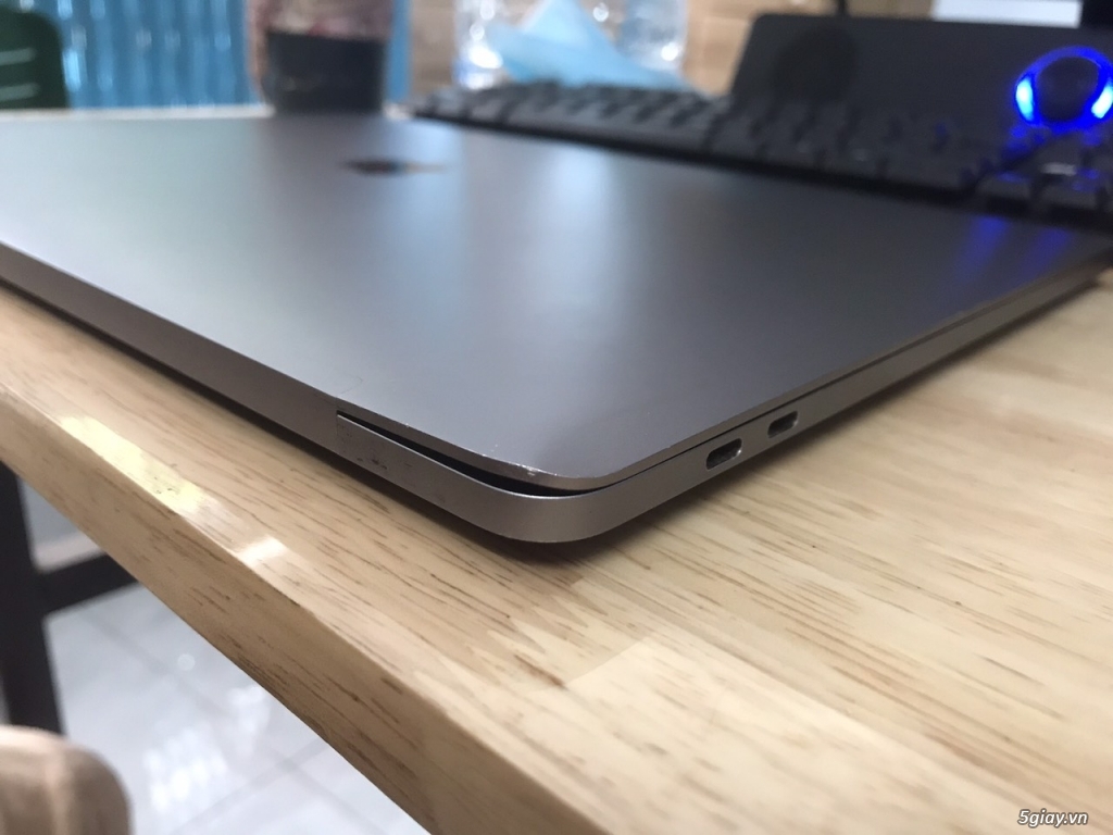 MACBOOK PRO TOUCHBAR I7/16/500G - 2