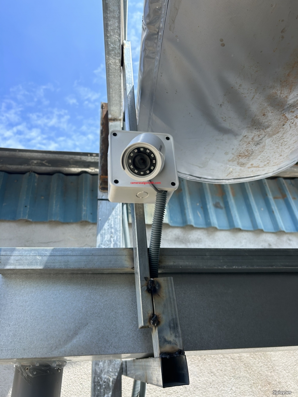 Bàn Giao Hệ Thống 10 Camera Quan Sát Cho Quán Ăn - 2