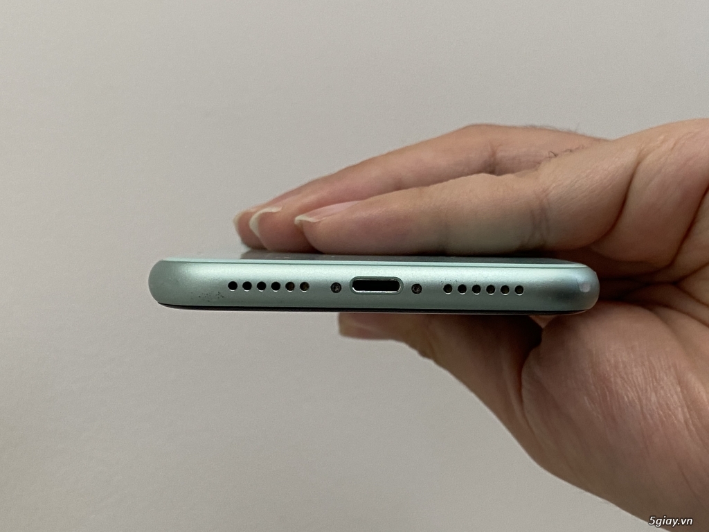 HCM - Bán iphone 11 256G chính hãng VN zin 100% full áp - 1