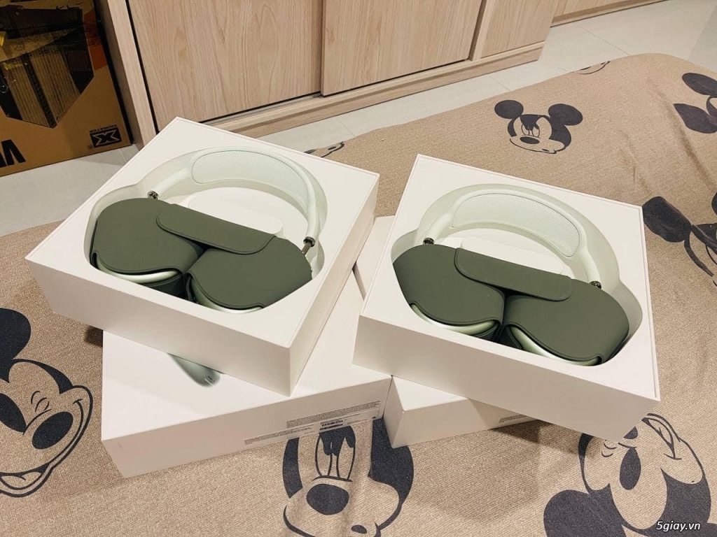 AirpodsMax & homepod mini - 3