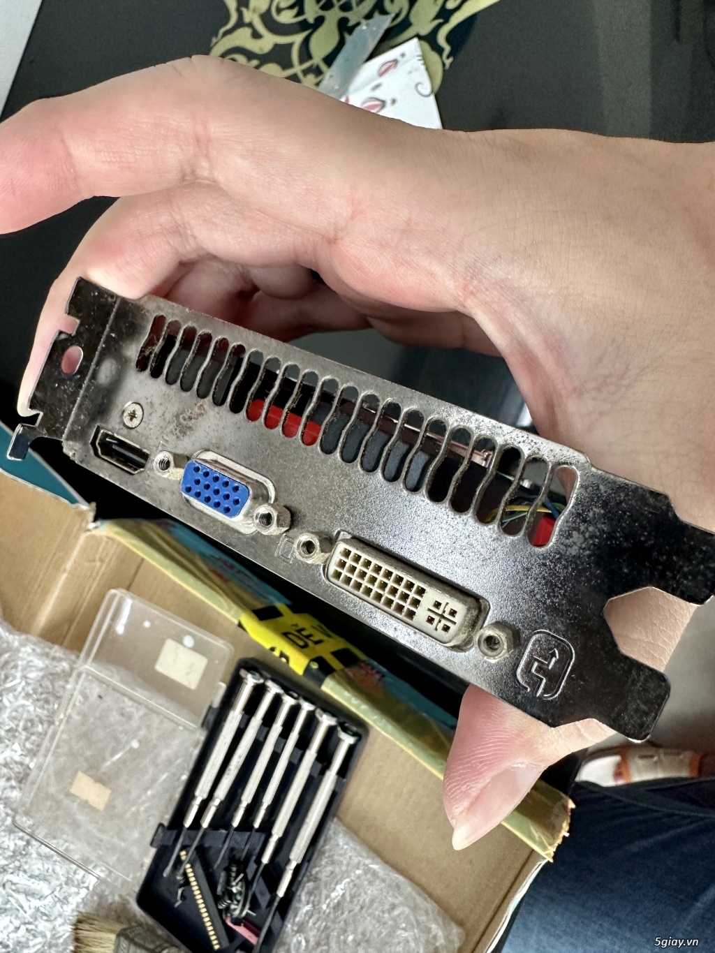 asus gtx550ti 1gb bị sọc giá 130k - 2