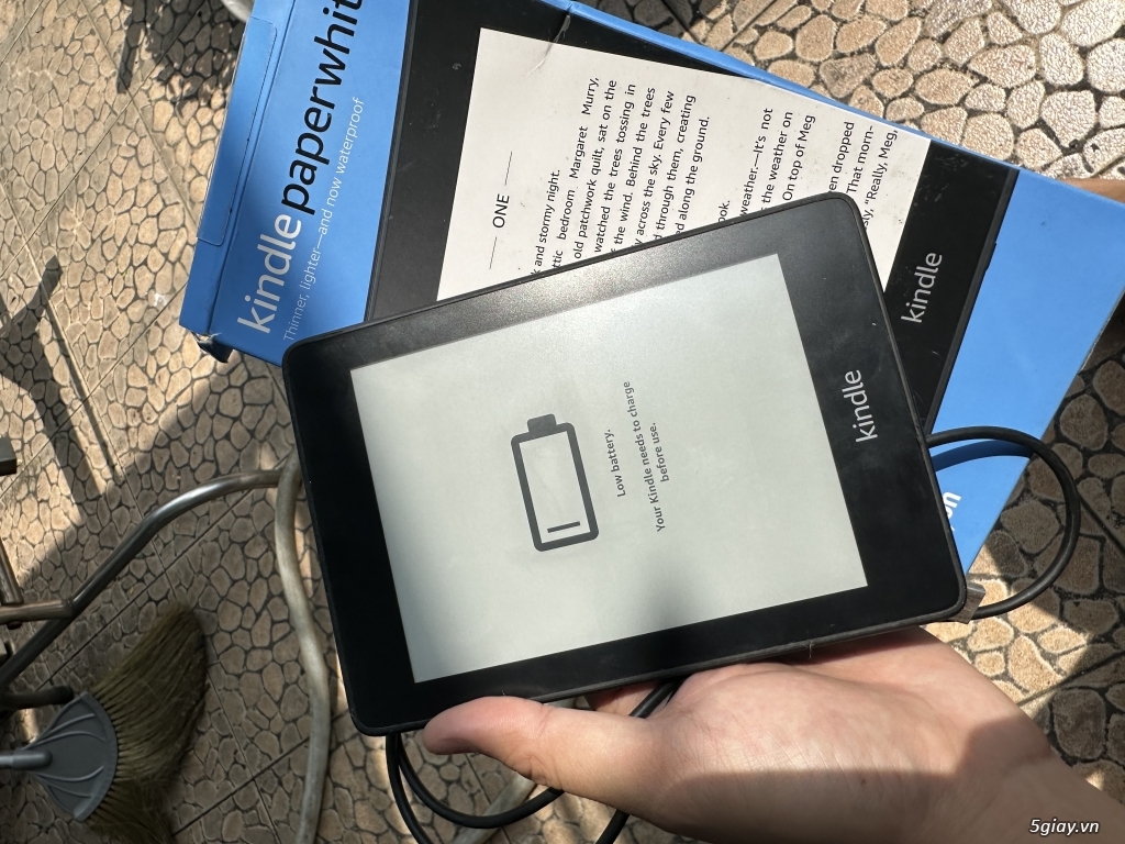 Kindle Paperwhite 4 8GB like new - 1