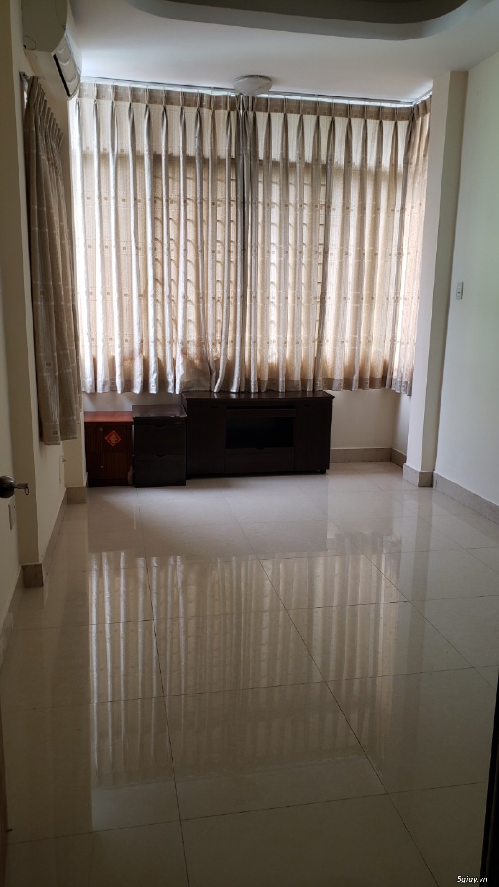 5Tỷ8 - Q1 Trần Đình Xu 24,3m2 - Sổ Hồng CC - 2