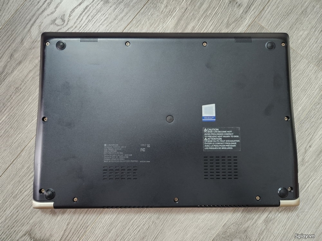 TOSHIBA PORTEGE X40G CORE I7 10610U RAM 16G SSD 256G IPS FULL HD - 7