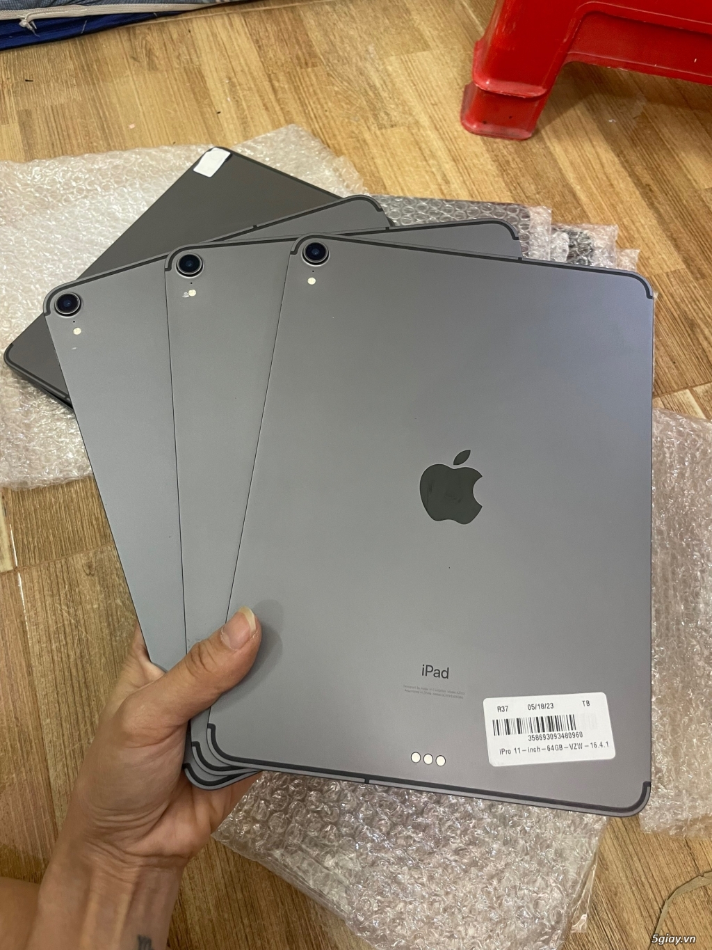 iPad Pro 11inch 2018 , Pro 10.5 - 3