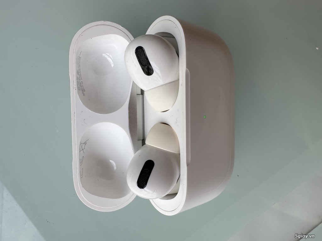 Bán Airpods pro gen 1 vừa hết bảo hành,ngoại hình còn đc 97% - 1