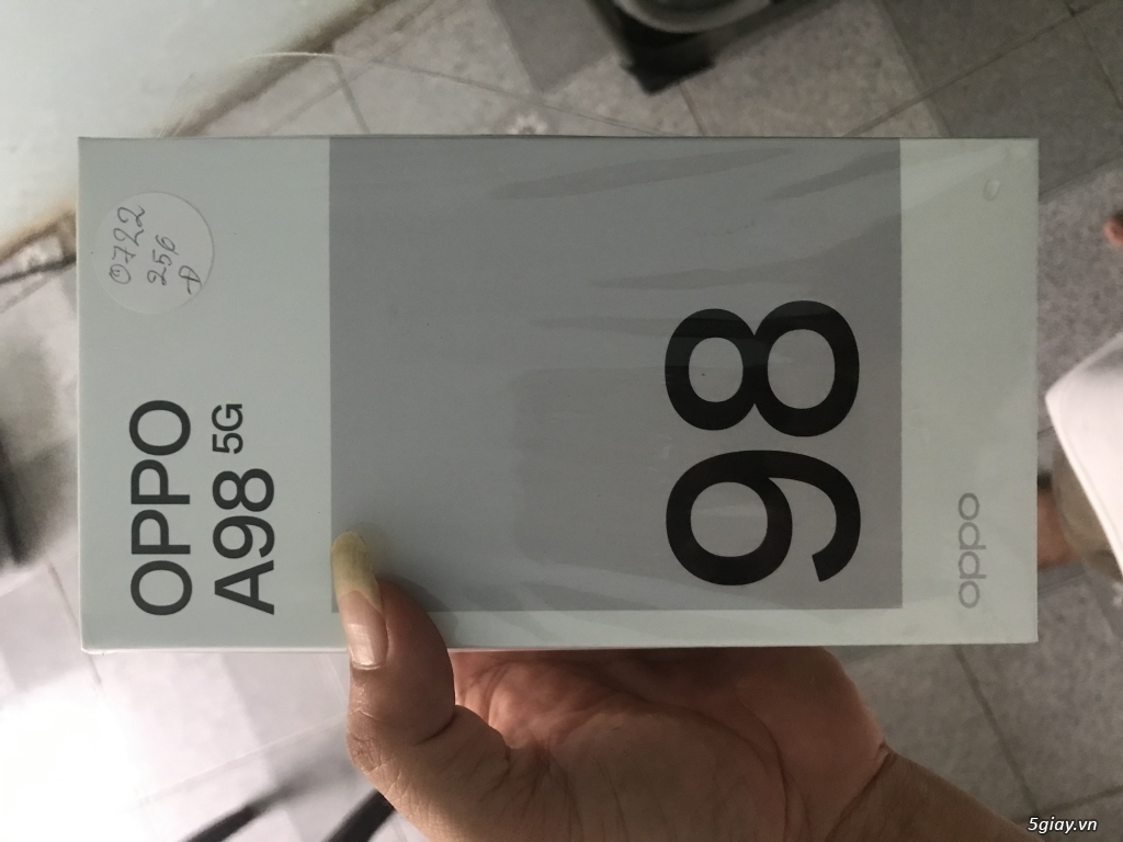 Cần bán oppo a98 chưa dùng